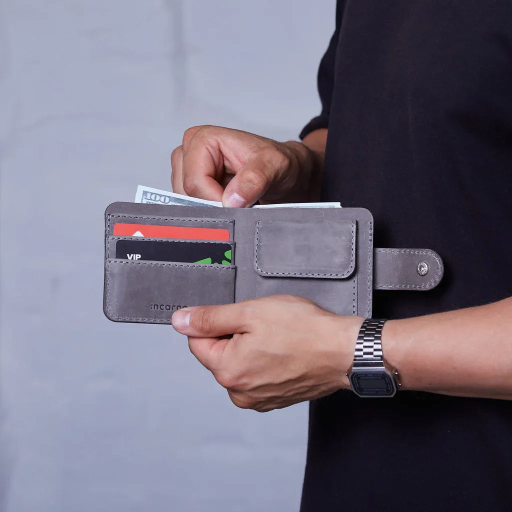 Mini Jack wallet made from vintage leather - INCARNE® Global