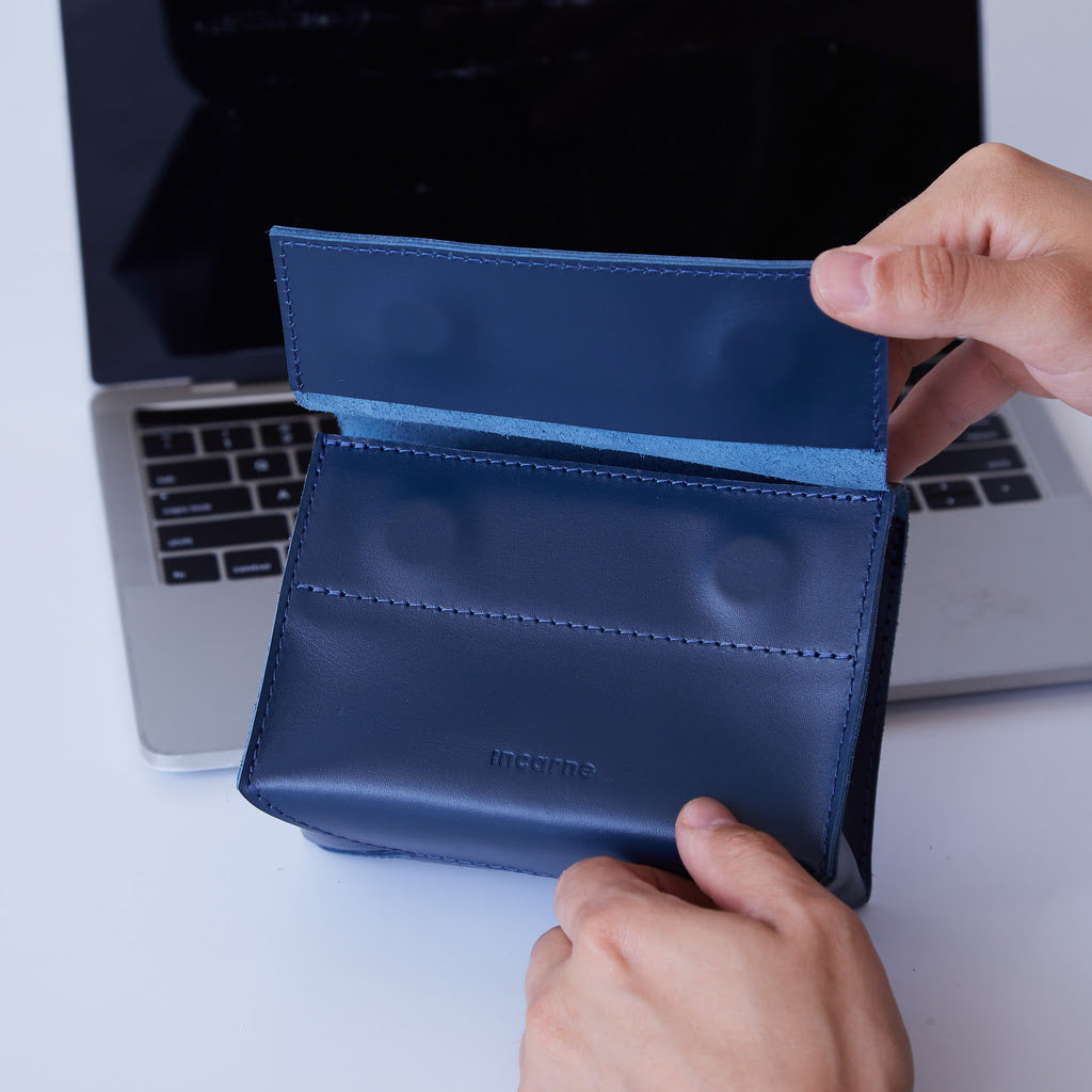 Wire Keeper Organizer na kable, mysz i adaptery z klasycznej skóry
