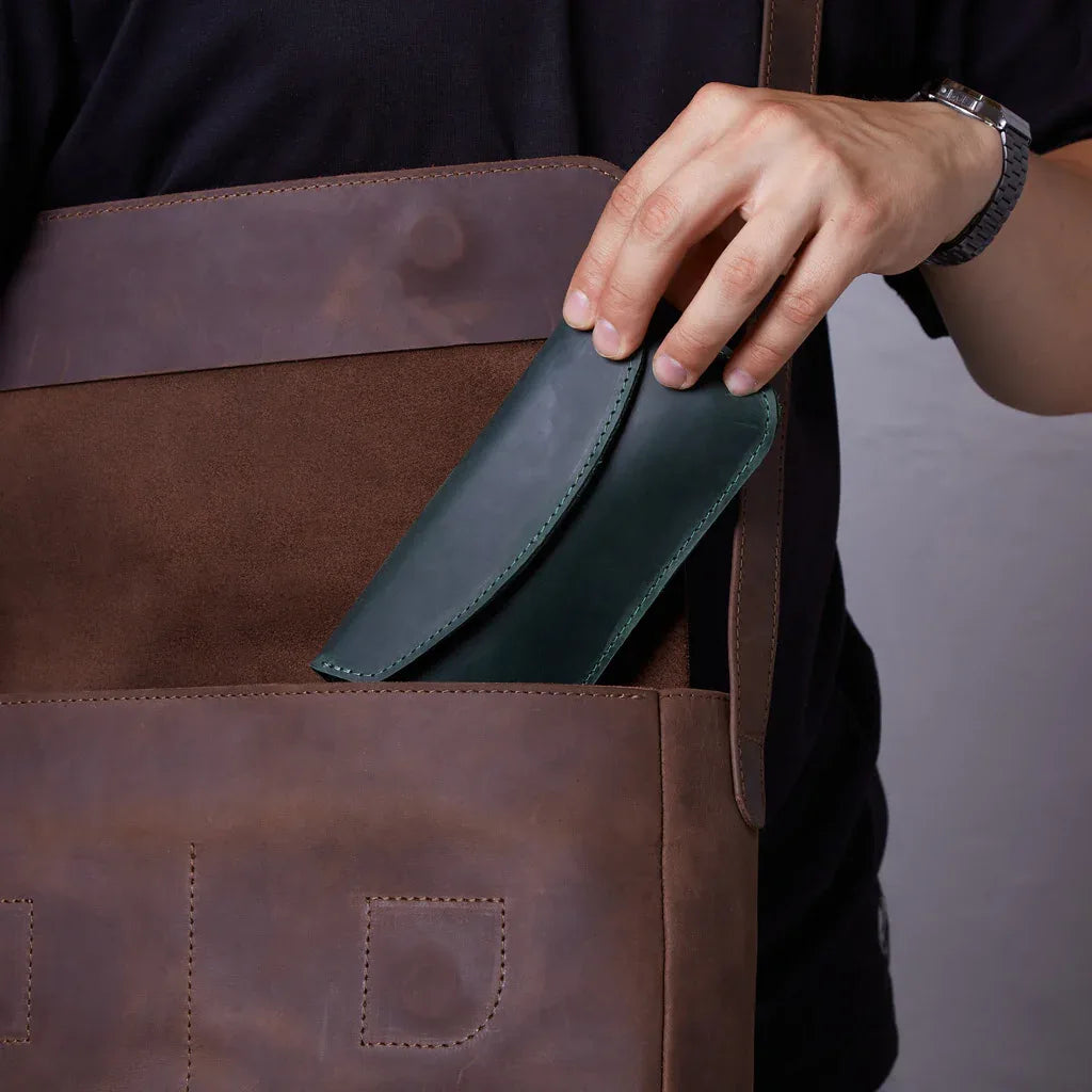 Ellet vintage leather eyeglass case - INCARNE® Global