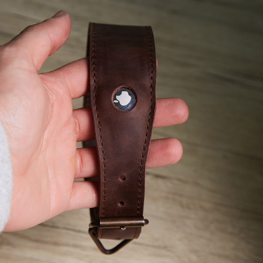Guler din piele Air Collar pentru rase medii de câini cu suport AirTag