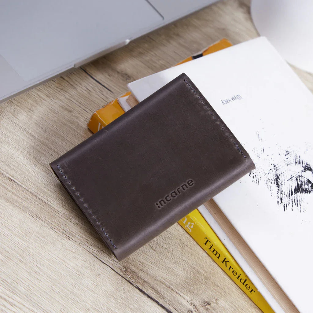 Lean compact wallet made of vintage leather - INCARNE® Global
