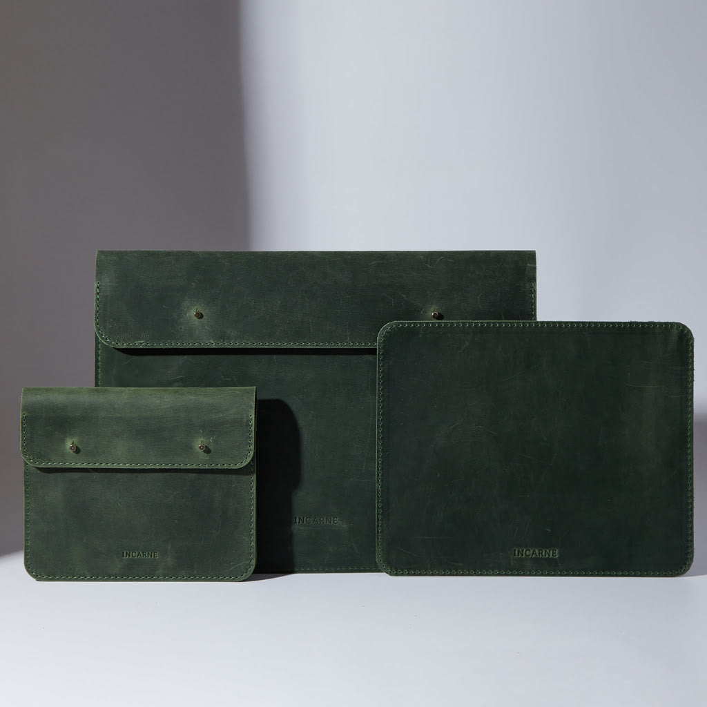Set cadou: Neat husa de laptop + organizator pentru cabluri Keep + mousepad Word