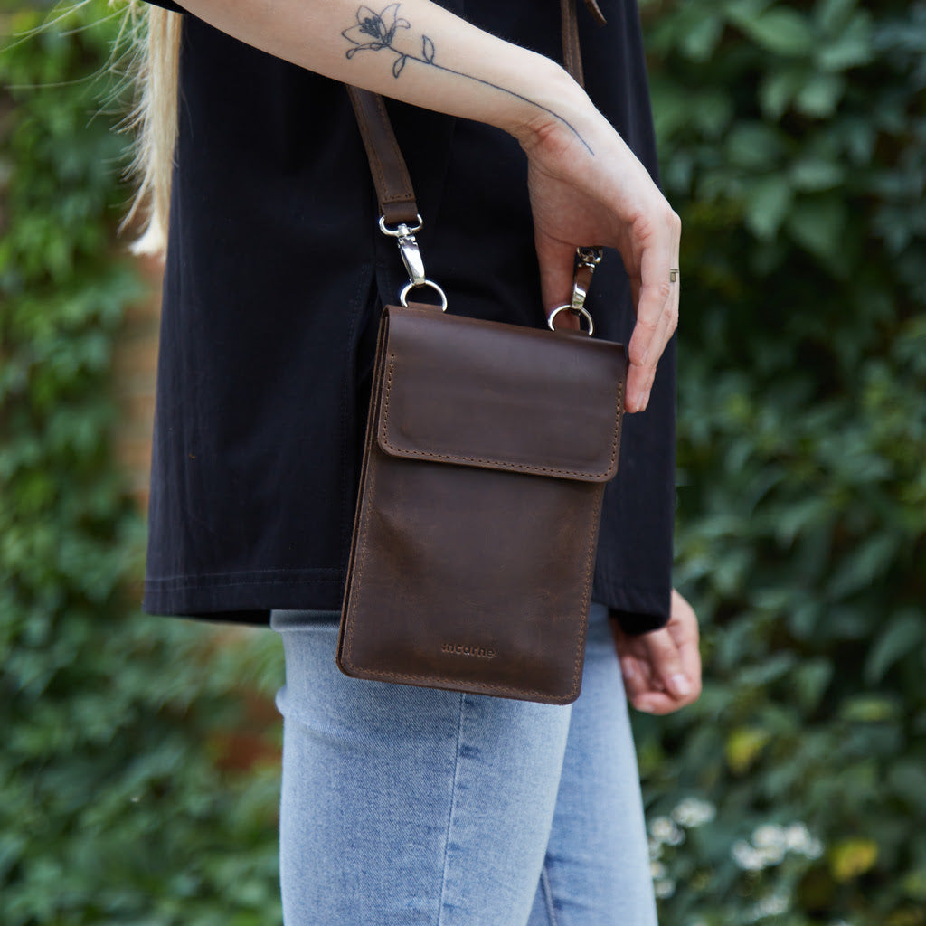 Smart Case Phone Bag Made from Vintage Leather