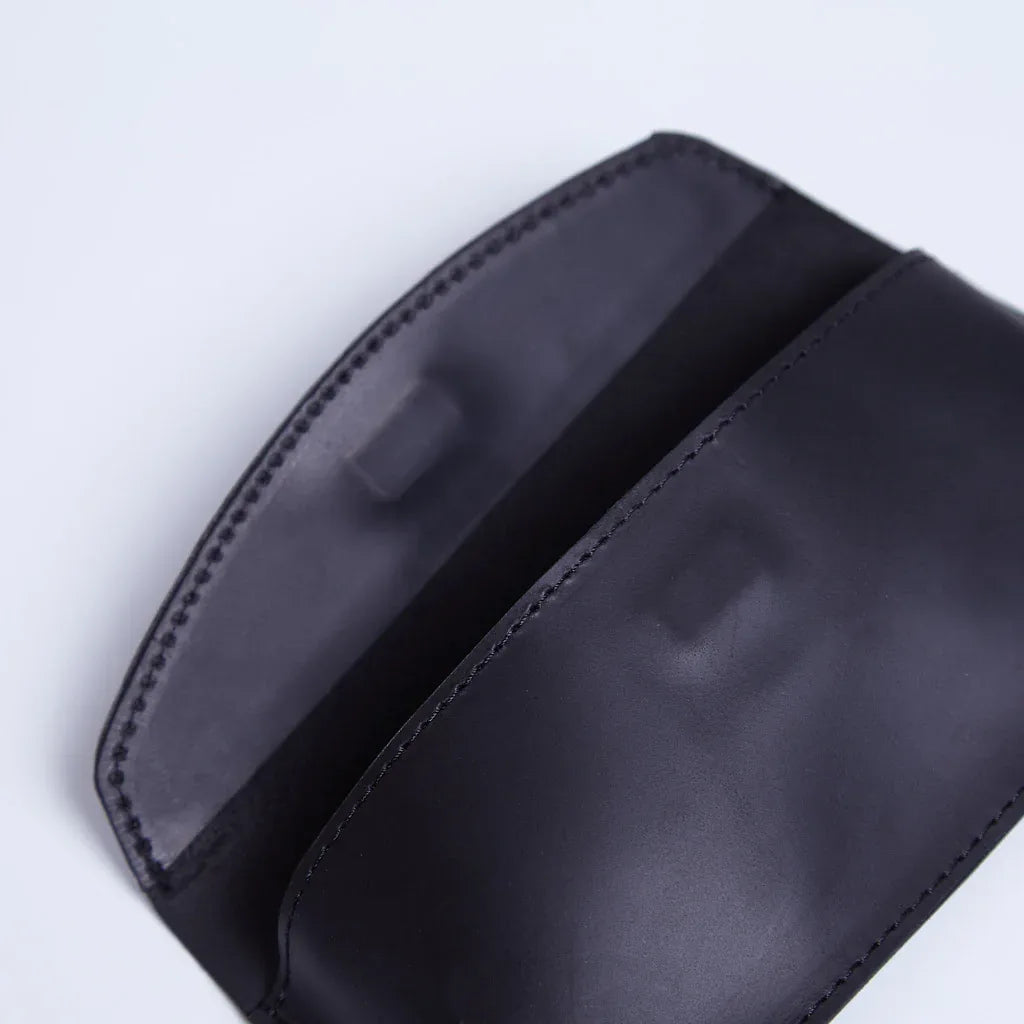 Ellet vintage leather eyeglass case - INCARNE® Global