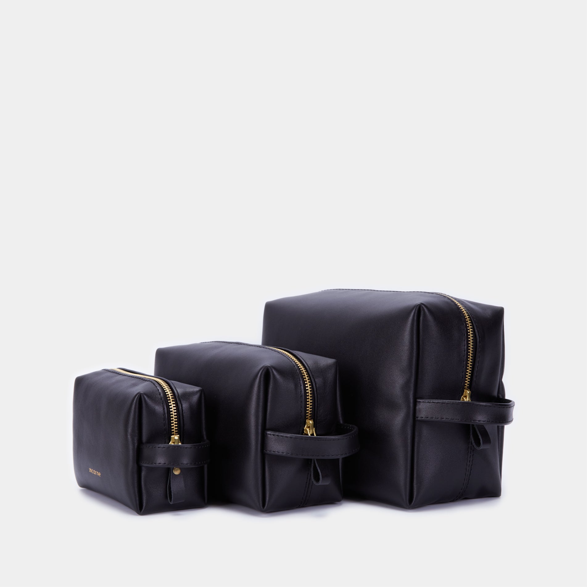 Mirage Medium Cosmetic Bag, black