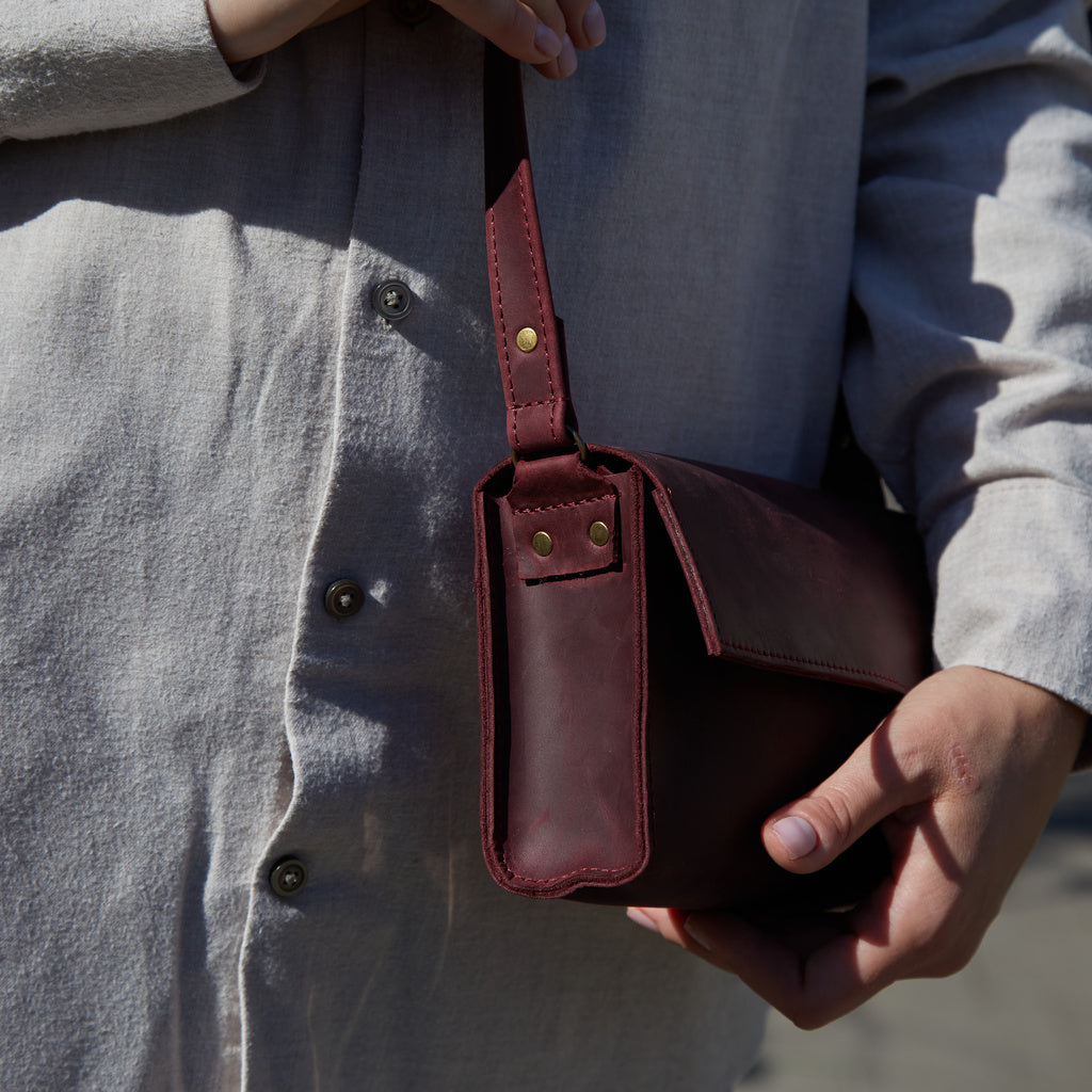 Cover Women's Shoulder Bag