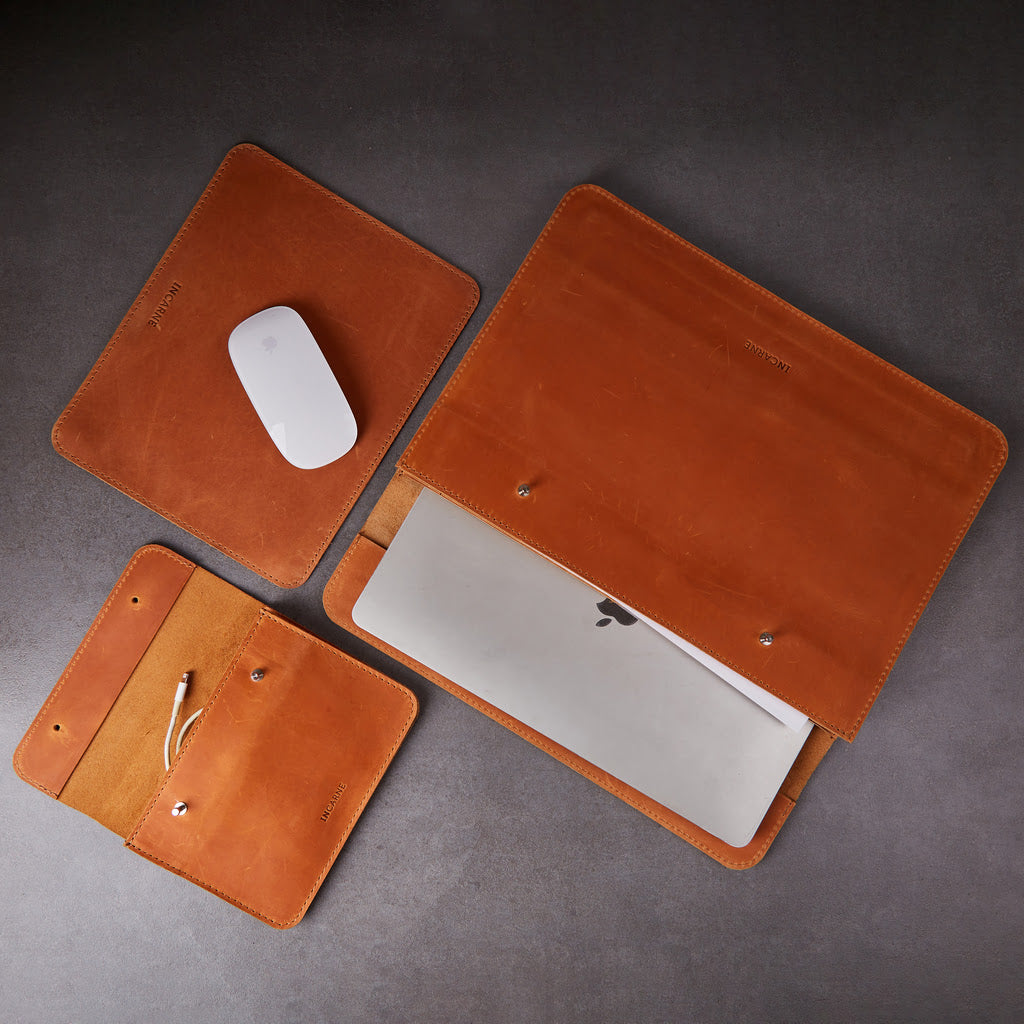 Set cadou: Neat husa de laptop + organizator pentru cabluri Keep + mousepad Word