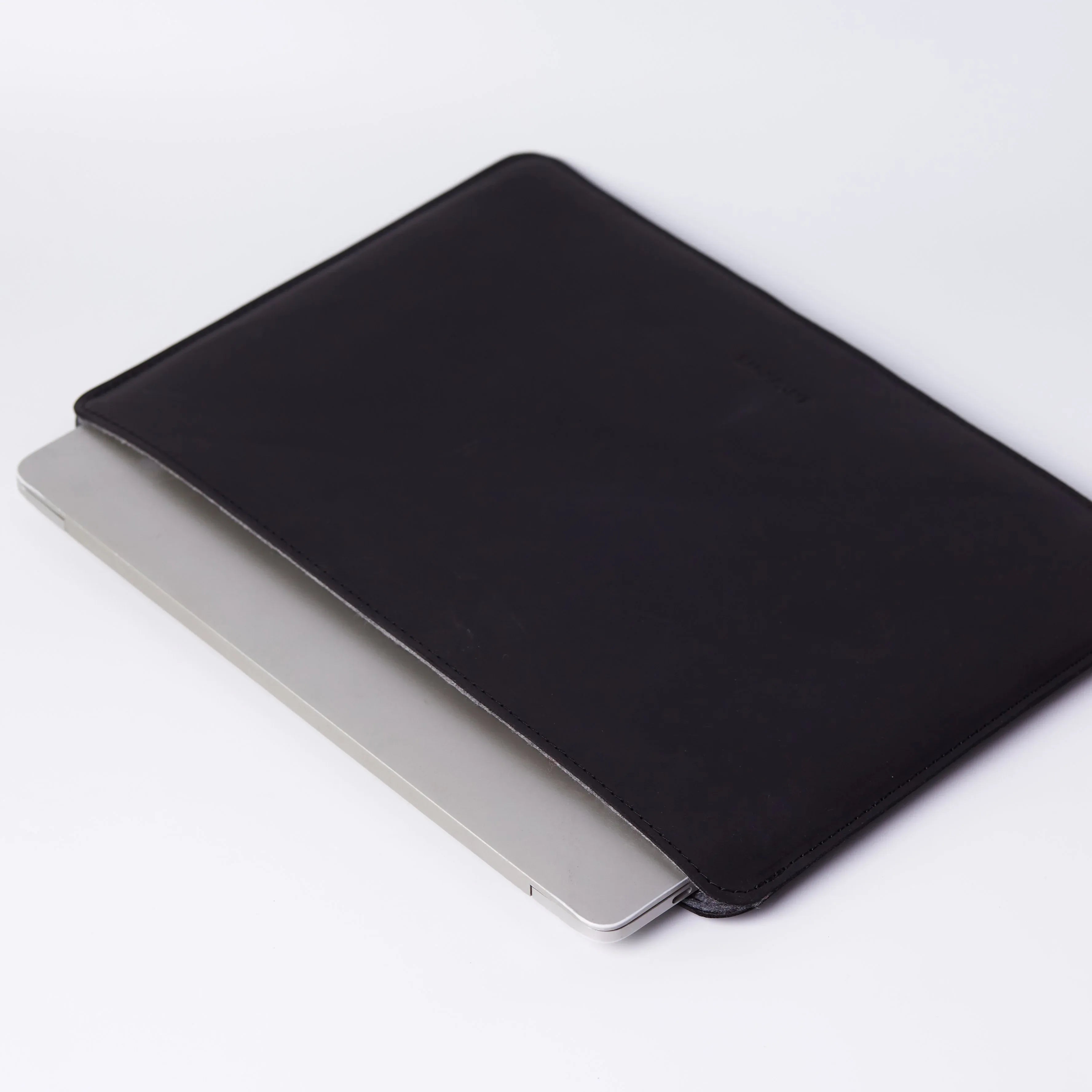 Gamma Plus Laptop Sleeve, Black (vintage) - INCARNE® Global