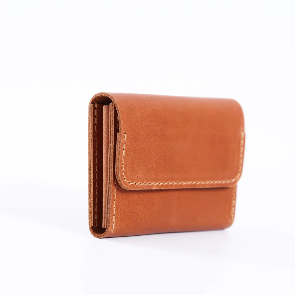 Lean compact wallet made of vintage leather - INCARNE® Global