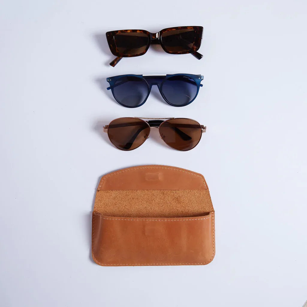 Ellet vintage leather eyeglass case - INCARNE® Global