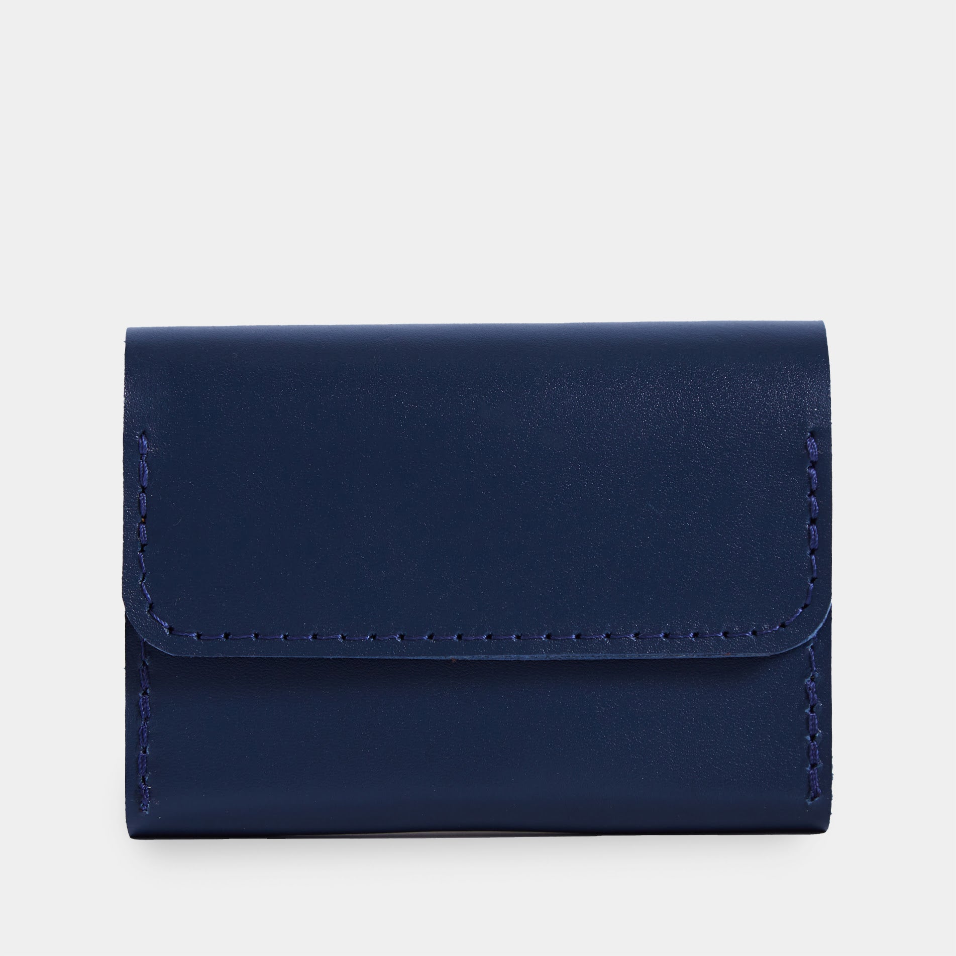 Lean Compact RFID-blocking wallet made of classic leather