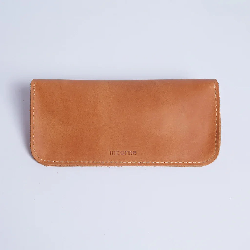 Ellet vintage leather eyeglass case - INCARNE® Global