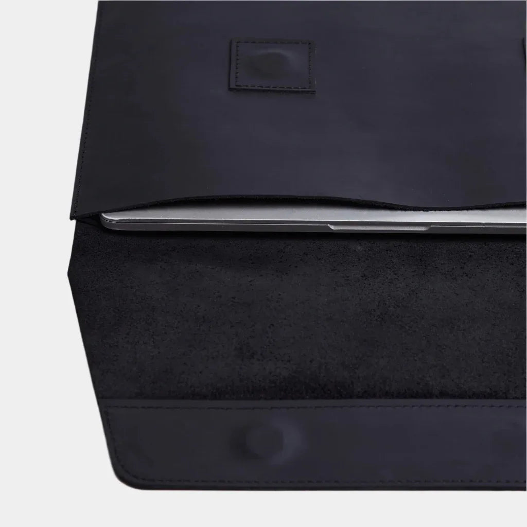 Line Case - INCARNE® Ukraine