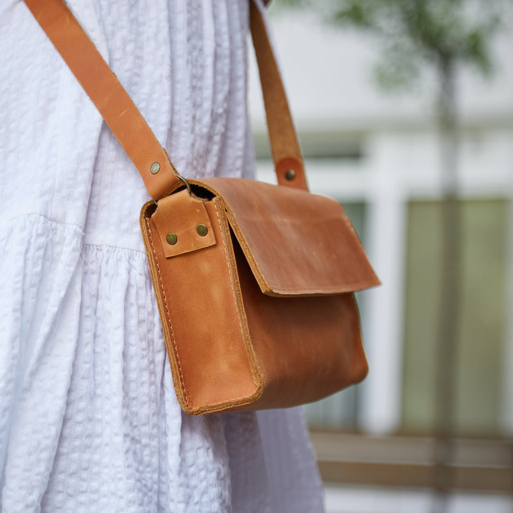 Cover Women's Shoulder Bag