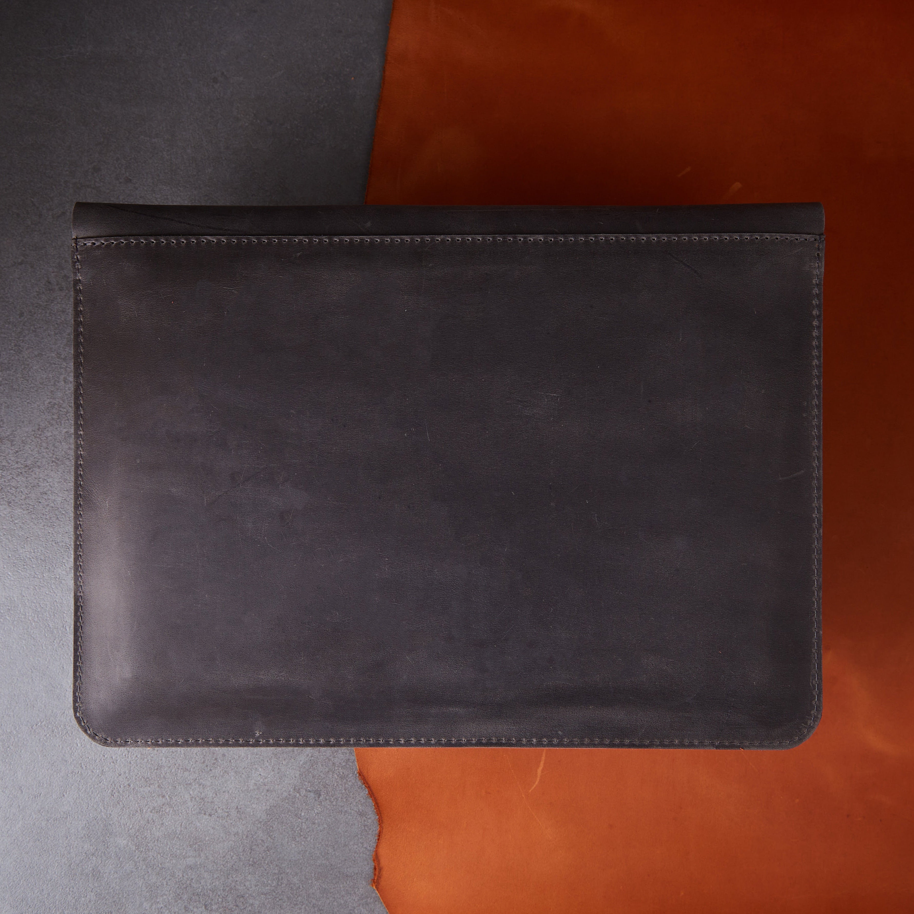 Elegancka osłona na laptopa, szara (vintage)