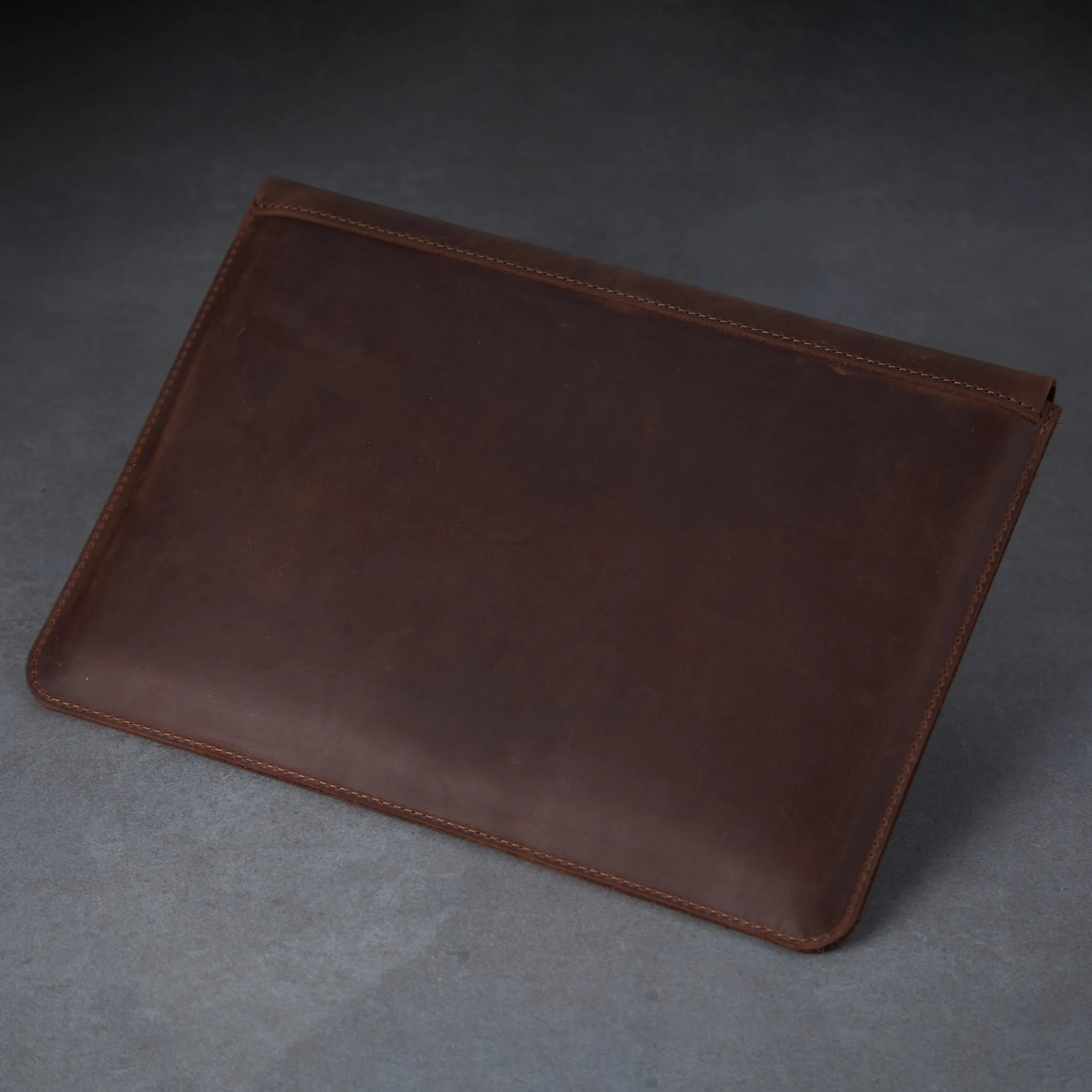 Line Laptop Sleeve, Brown (vintage) - INCARNE® Global