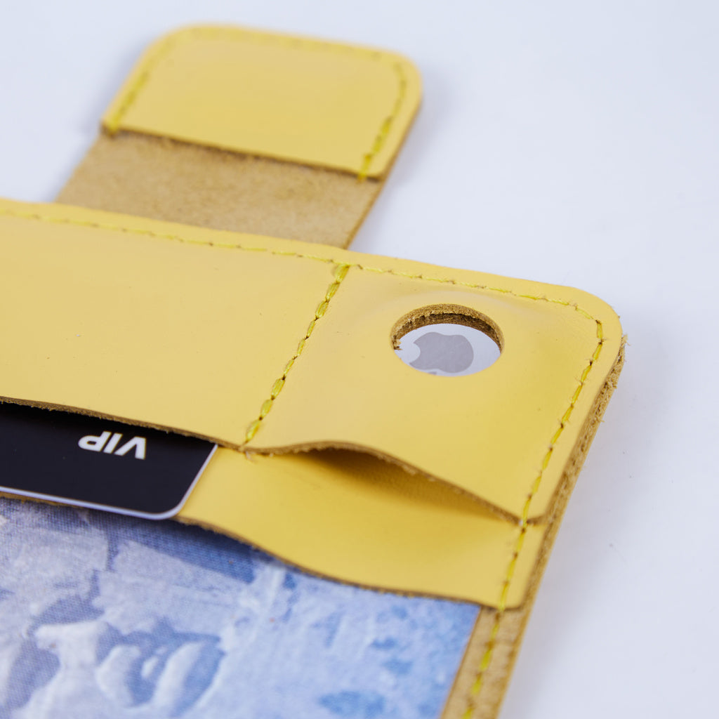 Etui na paszport Smart Journey do podróży z uchwytem AirTag i kartami wykonane z klasycznej skóry