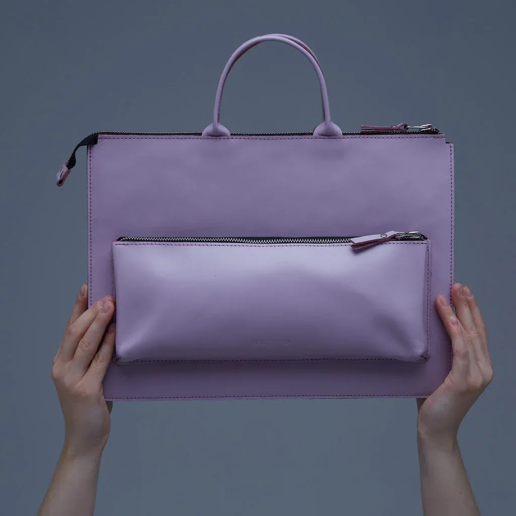 Maryland iPad Pro Sleeve with Handles in classic leather - INCARNE® Global