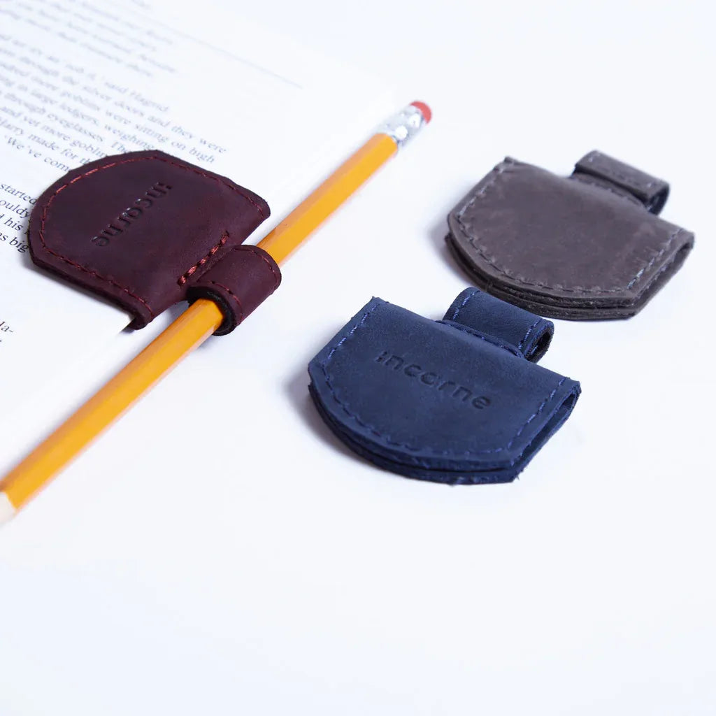 Magnetic bookmarks made from vintage leather (set of 3) - INCARNE® Global