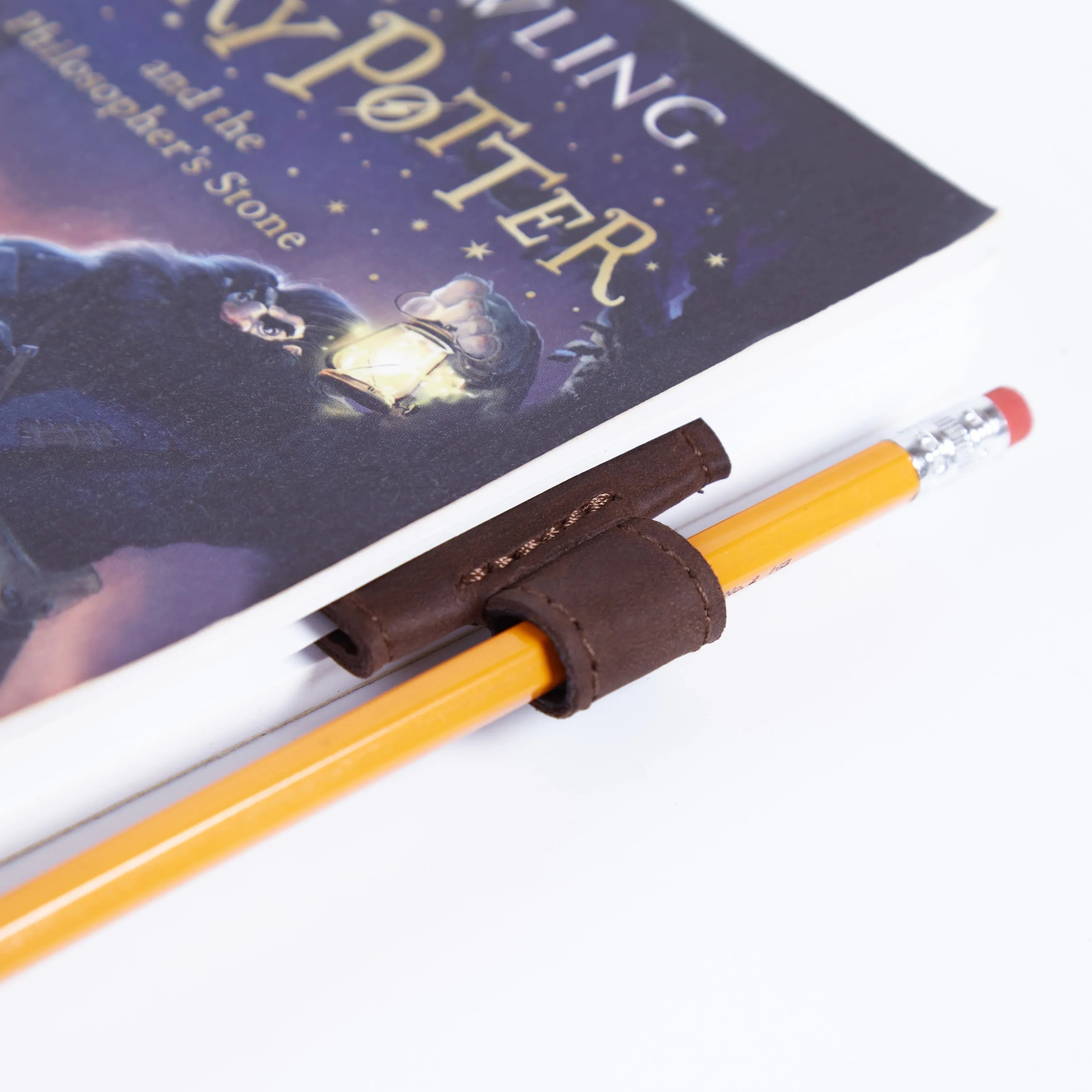 Magnetic bookmark Book Tag - INCARNE® Ukraine