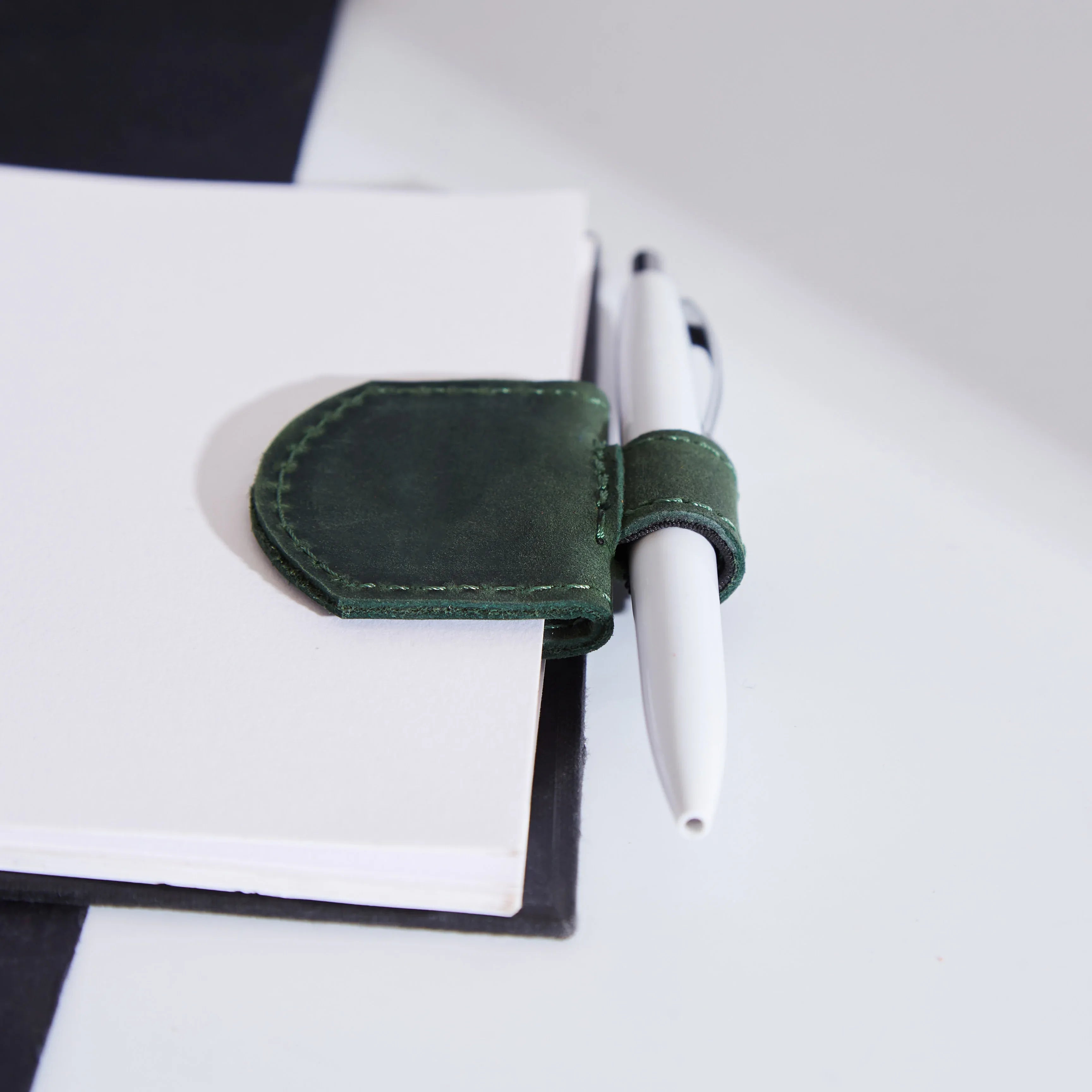 Magnetic bookmark Book Tag - INCARNE® Ukraine