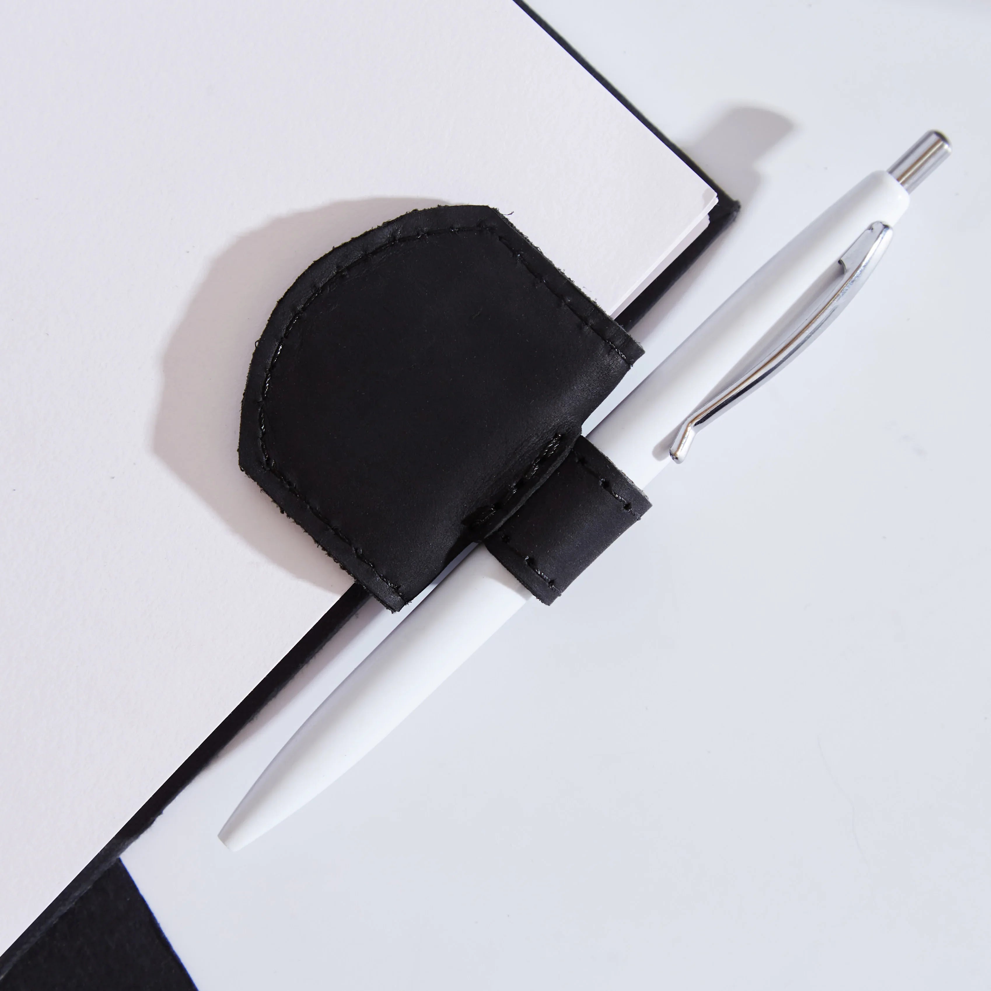 Magnetic bookmark Book Tag - INCARNE® Ukraine