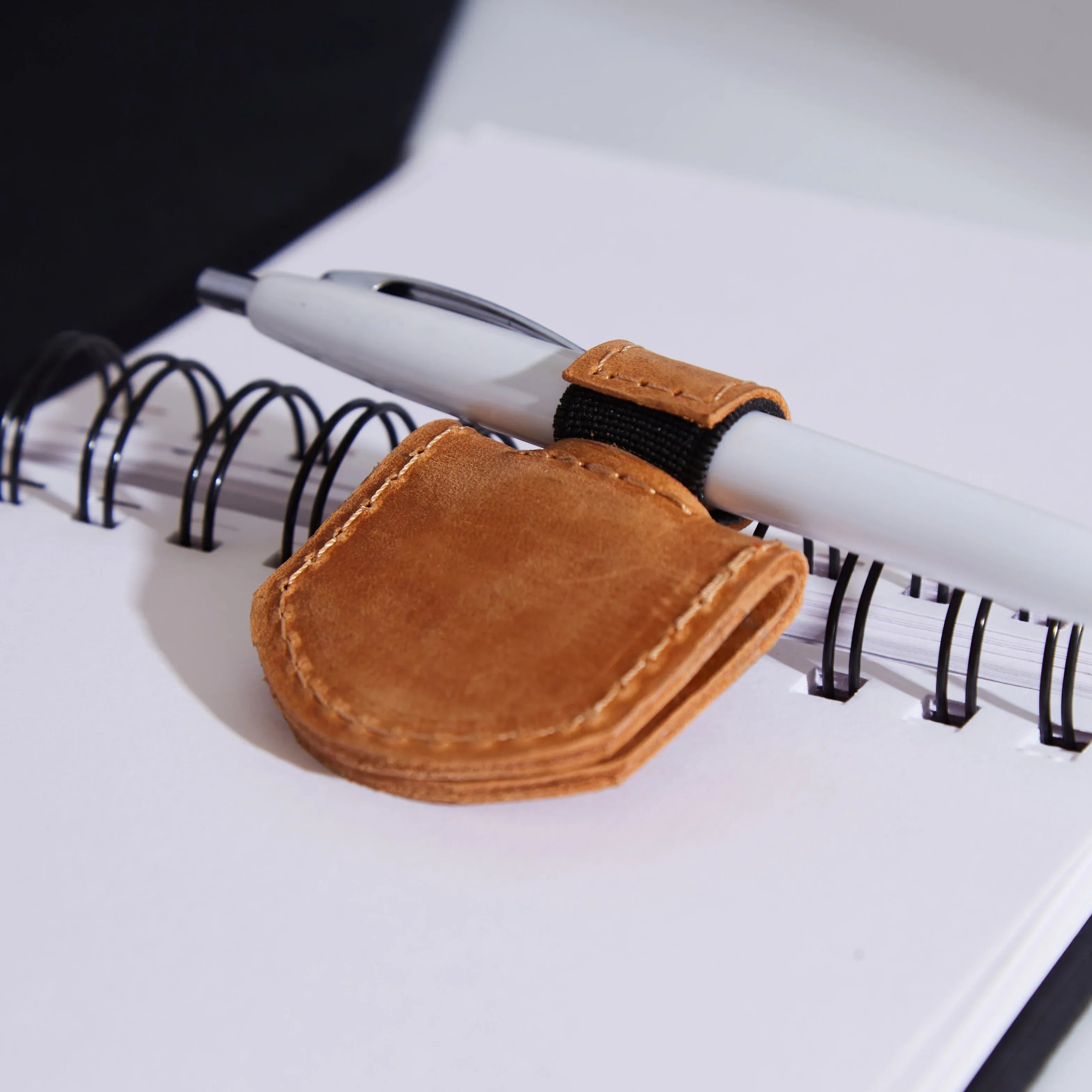 Magnetic bookmark Book Tag - INCARNE® Ukraine