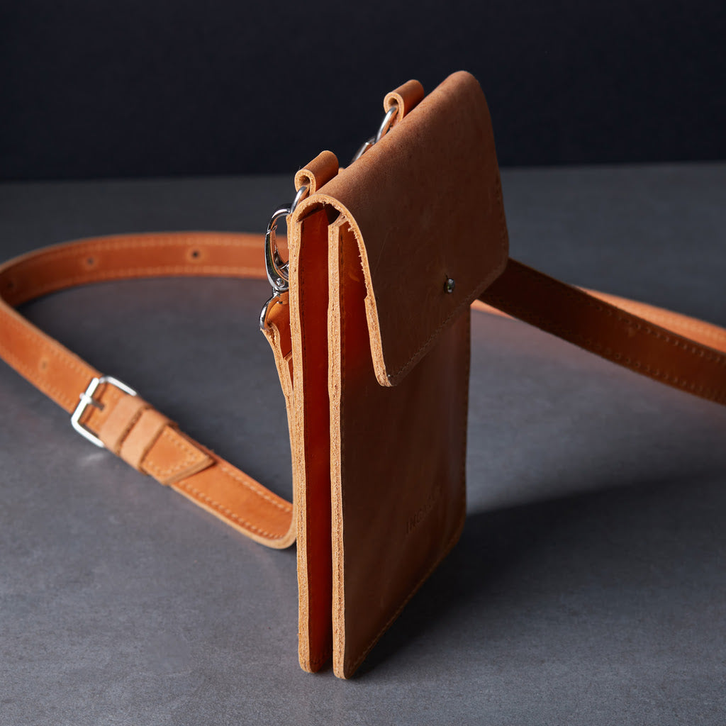 Inteligentna etui na telefon wykonana ze skóry vintage