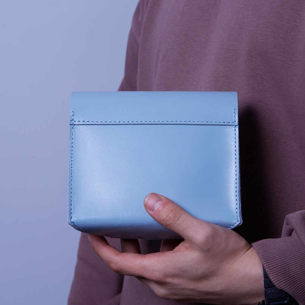 Wire Keeper Organizer na kable, mysz i adaptery z klasycznej skóry