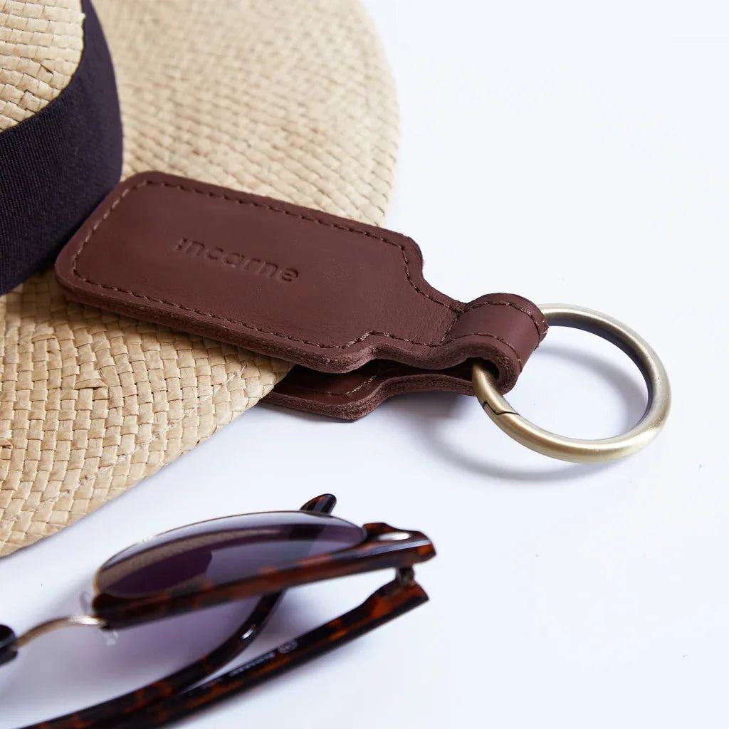 Hat Holder Made from Classic Leather Wander Hat - INCARNE® Global
