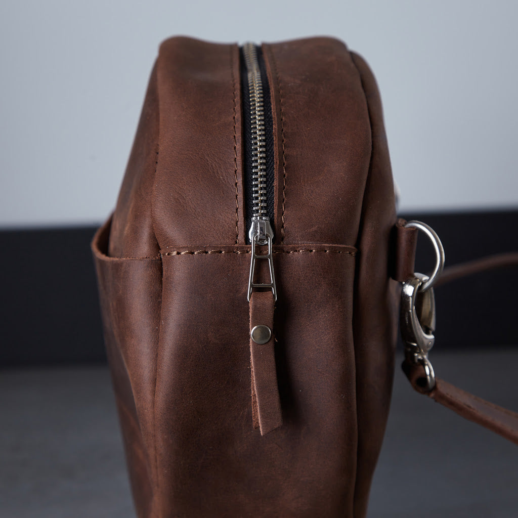 New Harley round crossbody bag in Crazy Horse leather