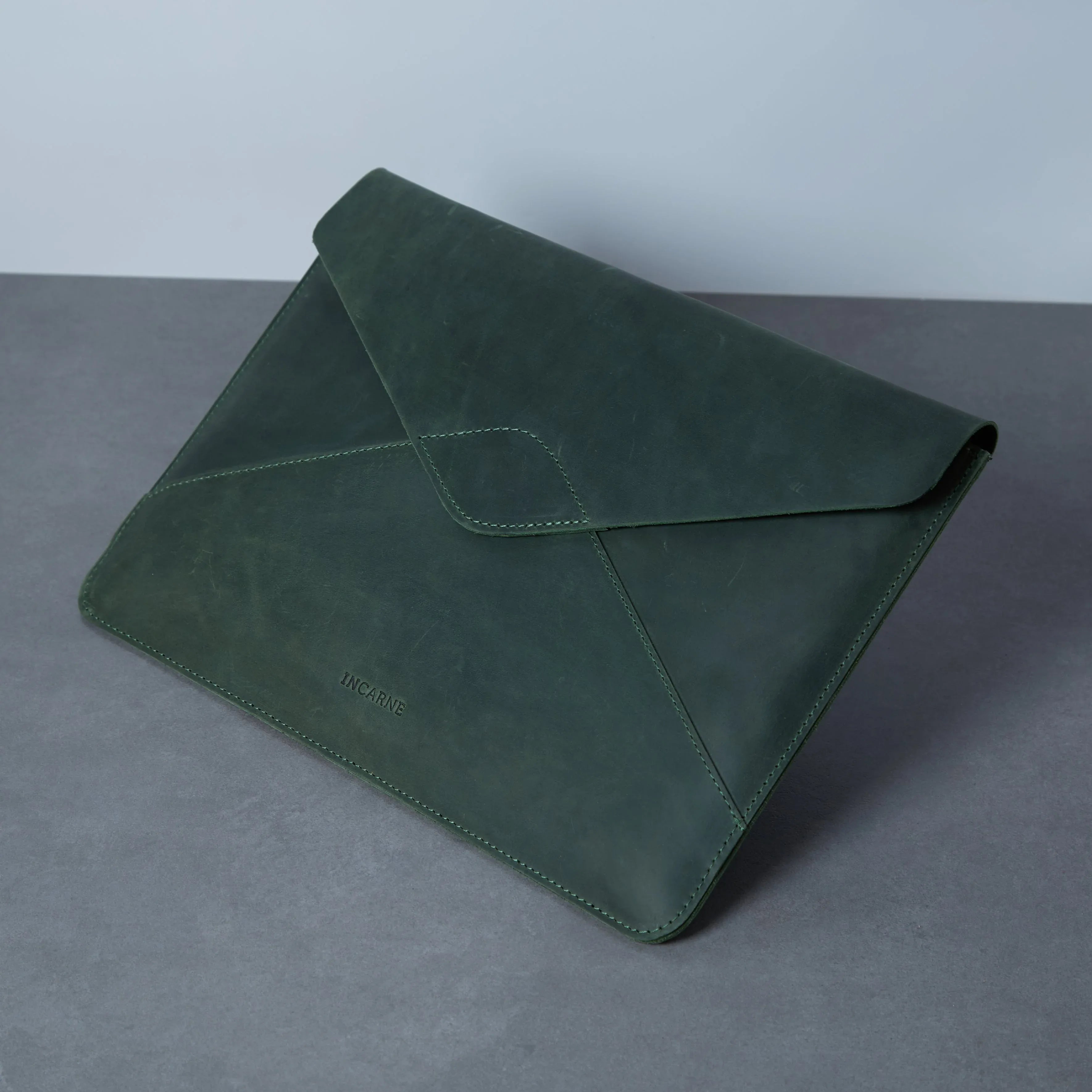 Message Laptop Sleeve, Green (vintage) - INCARNE® Global