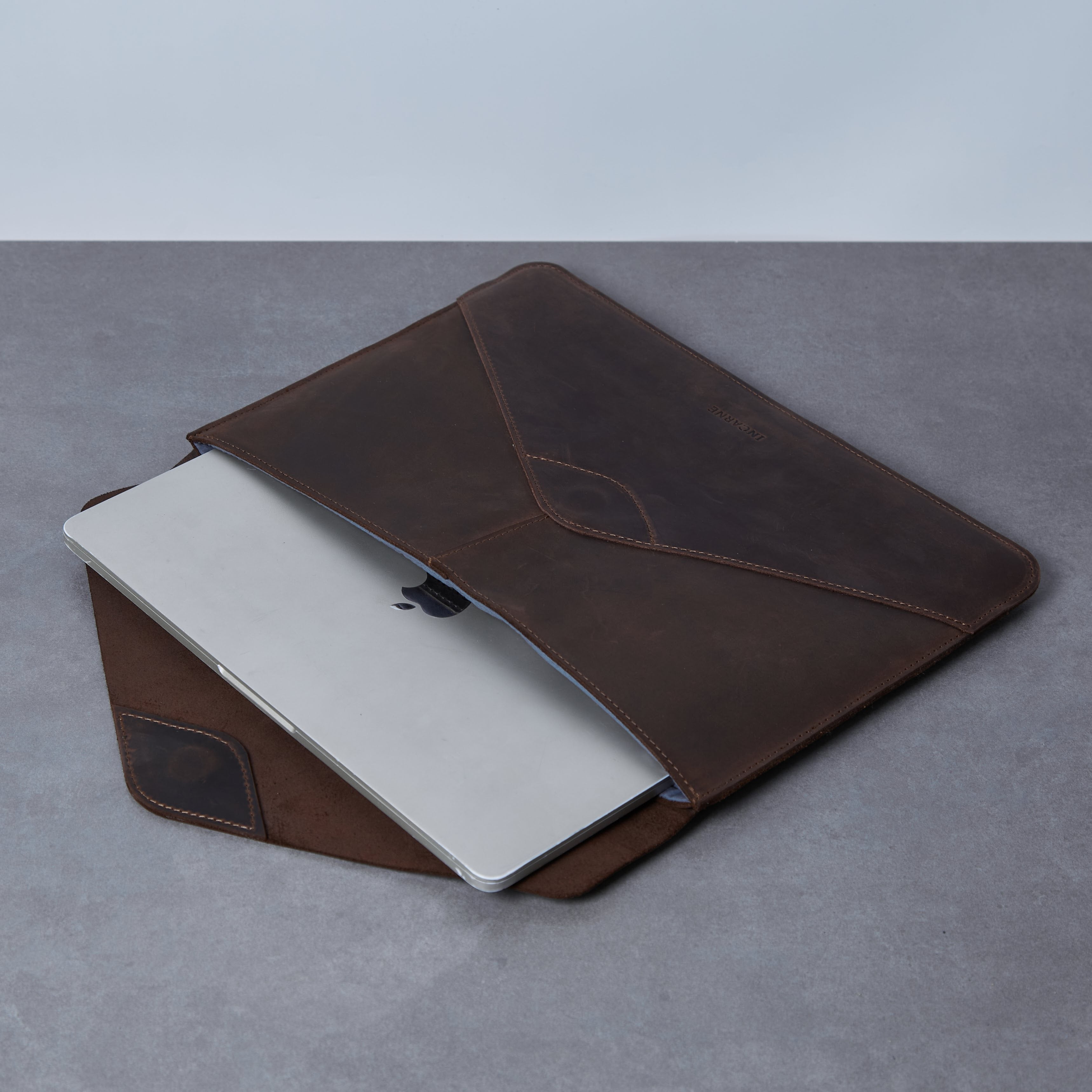 Etui na laptopa Message, brązowe (vintage)