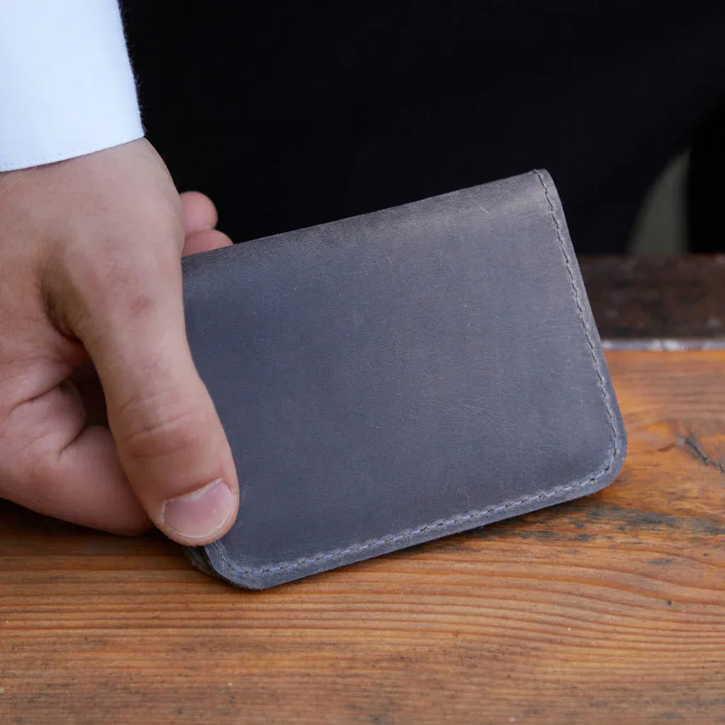 Leather holder for ID card and driver's license - INCARNE® Global