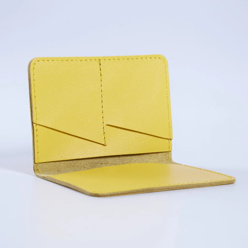 Passport Cover with the national symbol of Canada Made from Classic Leather - INCARNE® Global