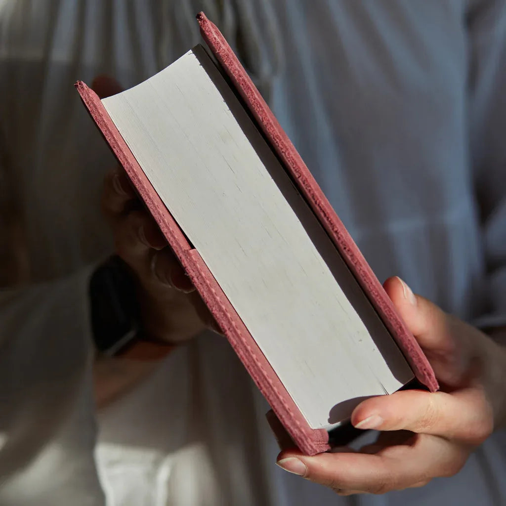 Leather Holly Bible Cover - INCARNE® Global