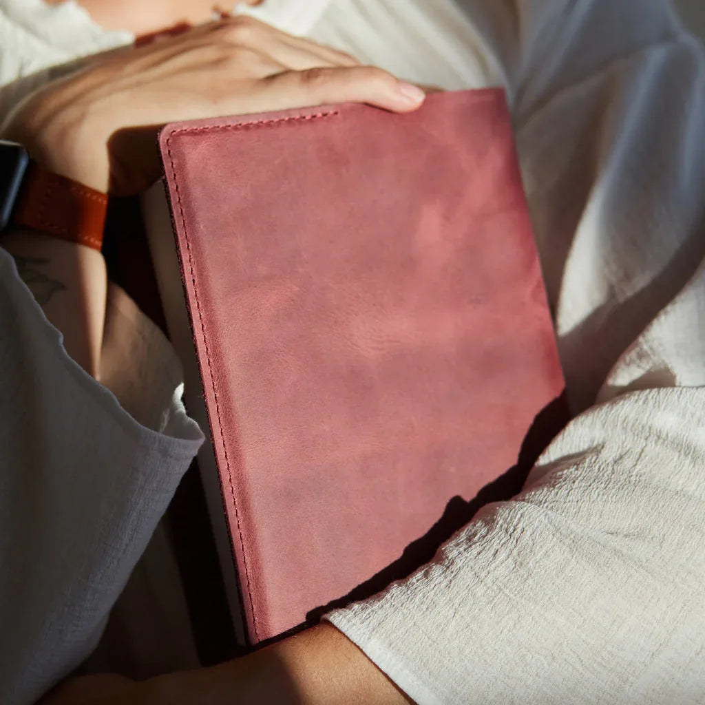 Leather Holly Bible Cover - INCARNE® Global