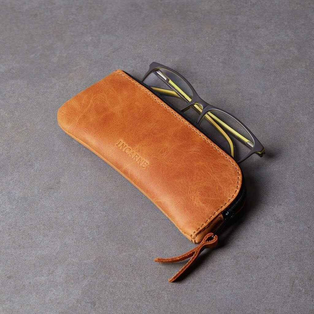 Leaf Leather Eyeglass Case - INCARNE® Global
