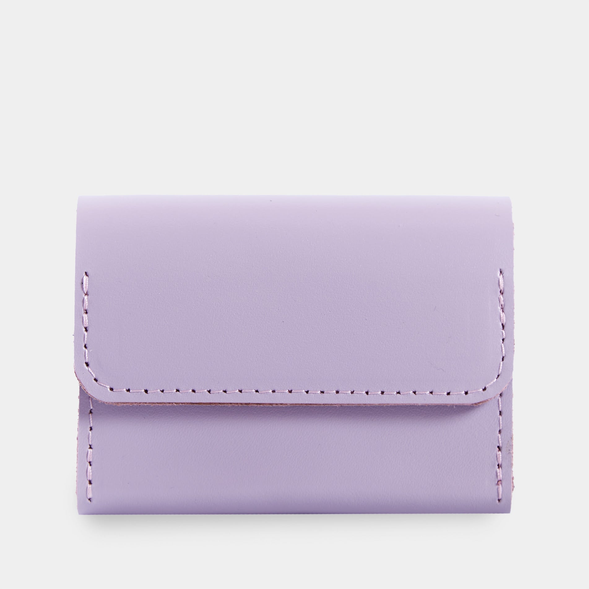Lean Compact RFID-blocking wallet made of classic leather
