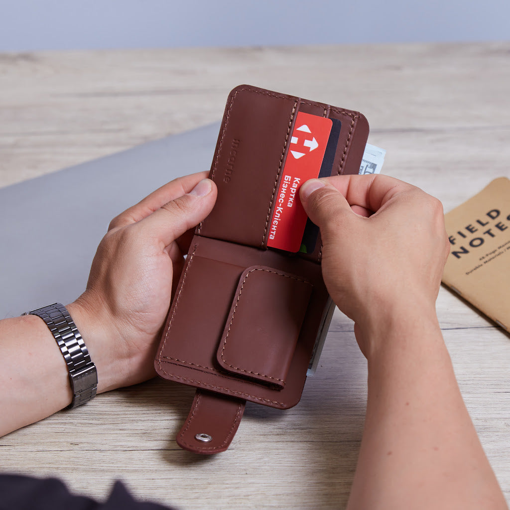 Portfel Mini Jack RFID-blocking wykonany z klasycznej skóry