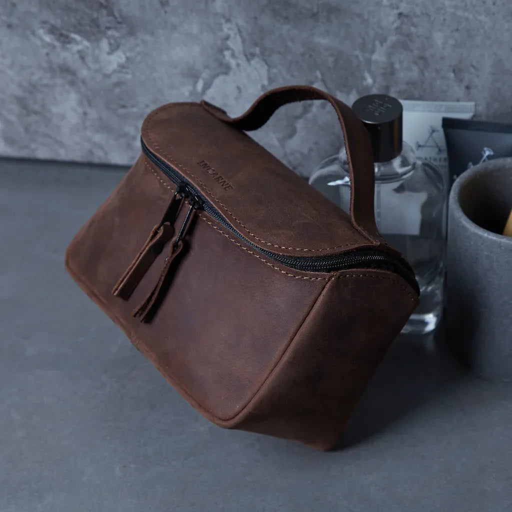 Timeless leather wash bag - INCARNE® Ukraine