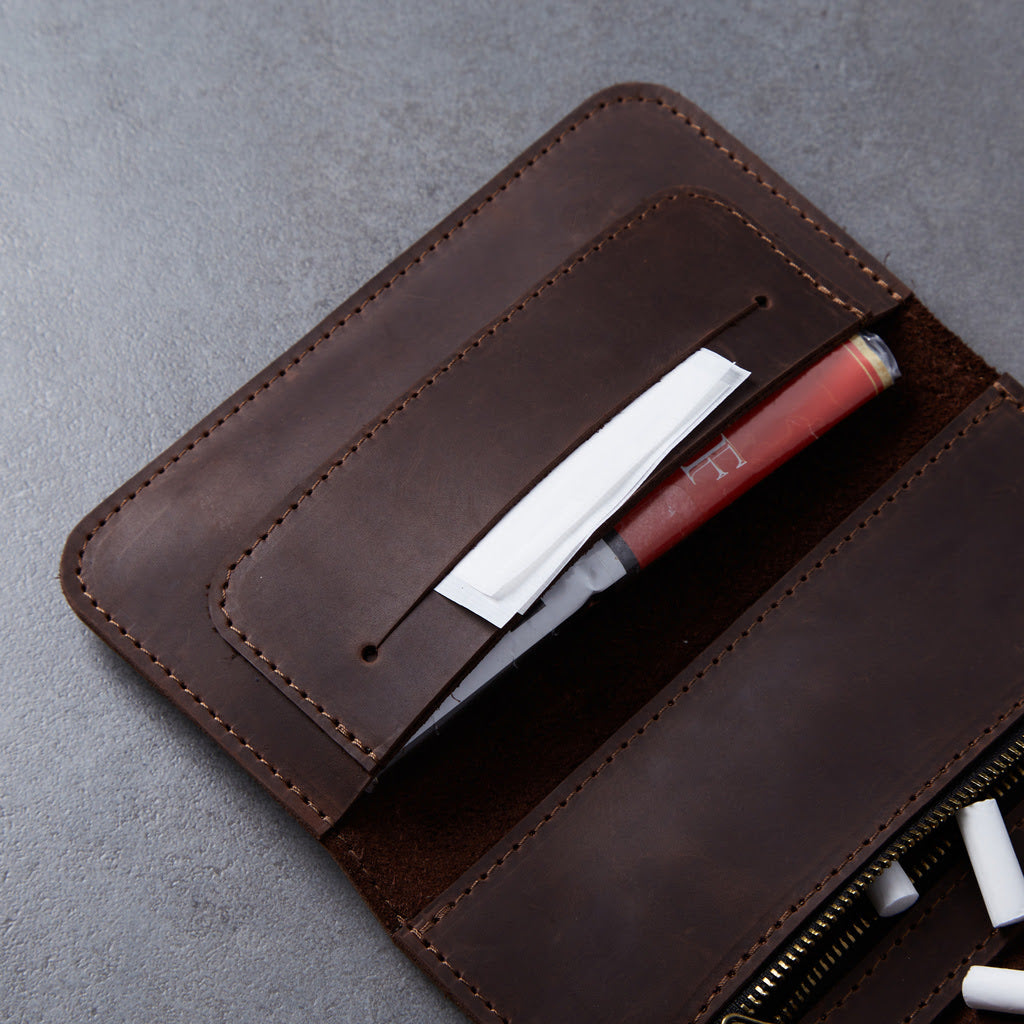 Tobacco organizer Roll Master made from vintage leather