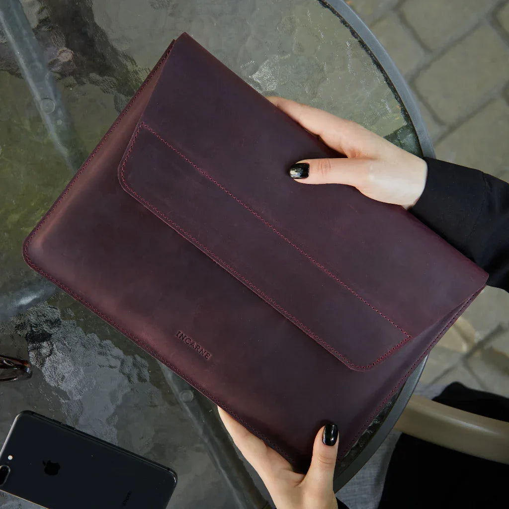 Line Case - INCARNE® Ukraine