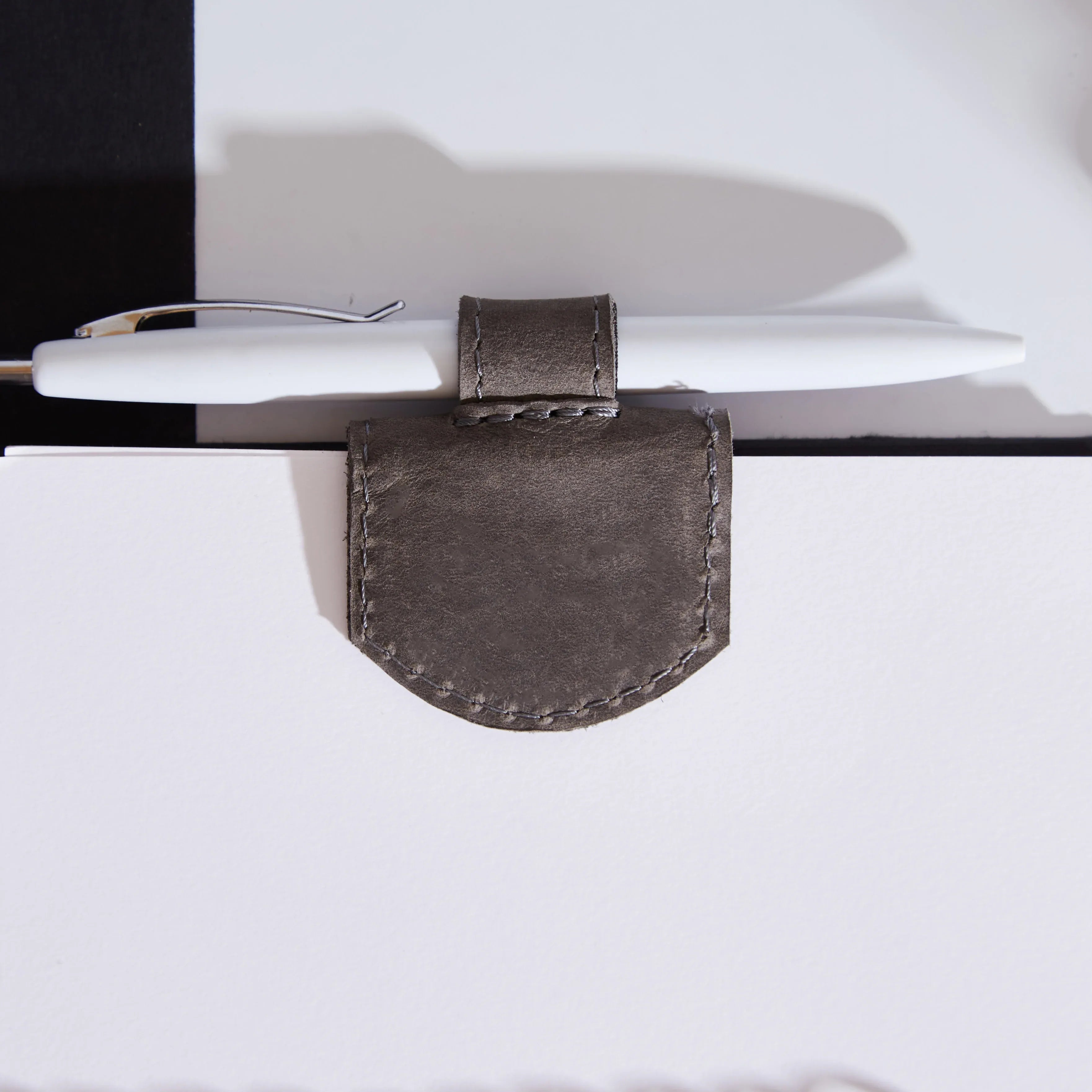 Magnetic bookmark Book Tag - INCARNE® Ukraine