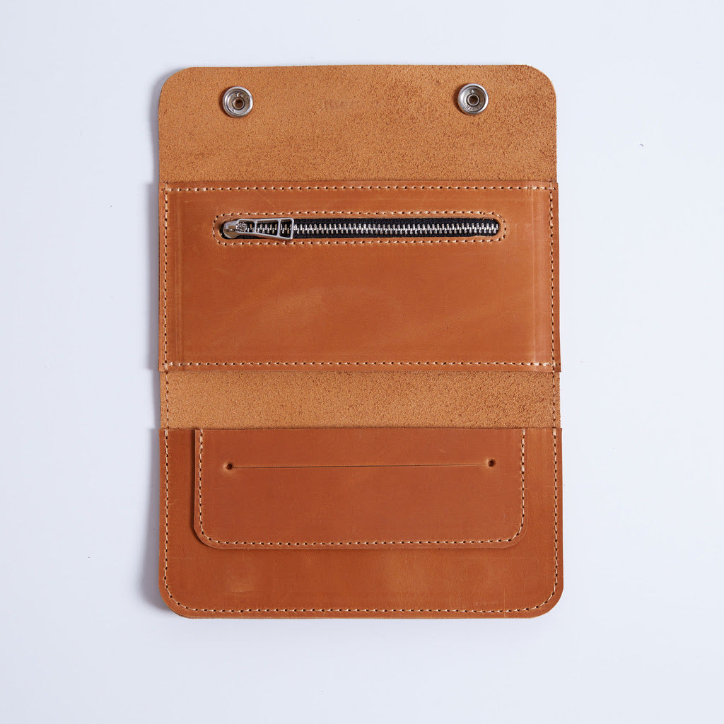 Tobacco organizer Roll Master made from vintage leather