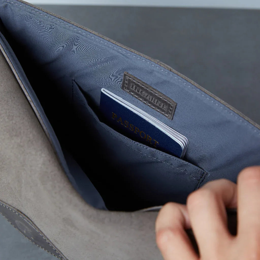 Message Case - INCARNE® Ukraine