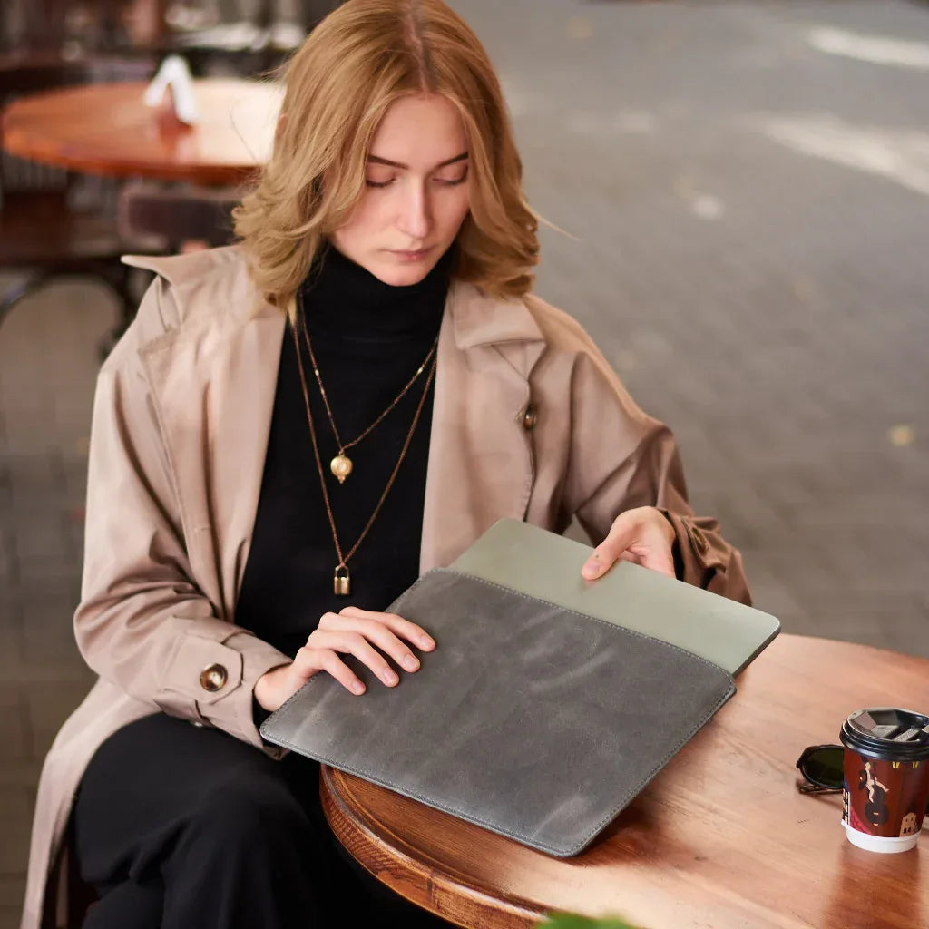 Gamma Plus case - INCARNE® Ukraine